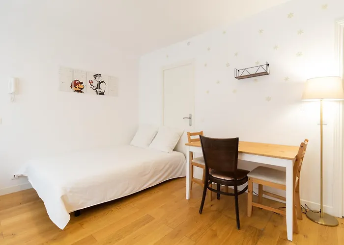 Cosy Flat Close To Arc De Triomphe París