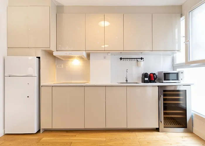 Cosy Flat Close To Arc De Triomphe
