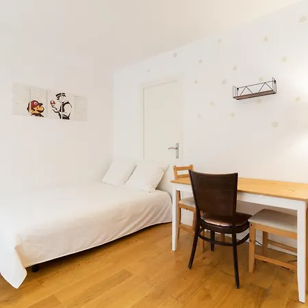 Cosy Flat Close To Arc De Triomphe Paris